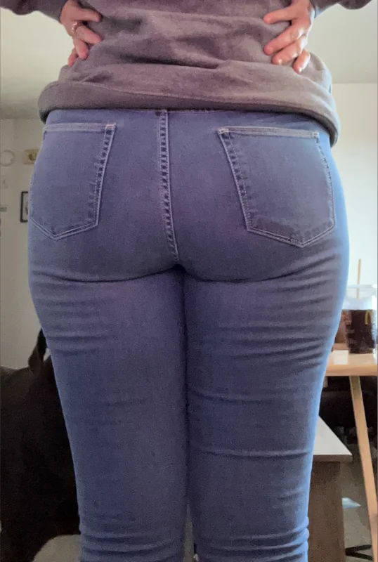 MamaJ OnlyFans mom content creator