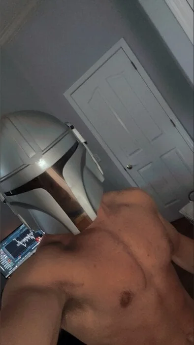 Mandoboi19 OnlyFans bodybuilder