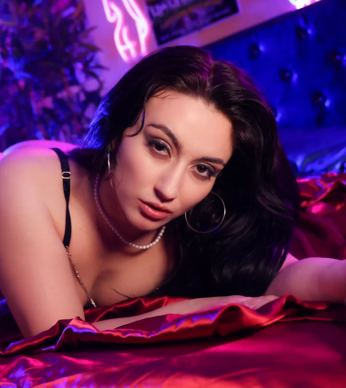 Mandy Muse OnlyFans profile picture - AVN-nominated star