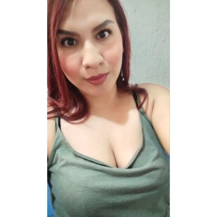 Margot OnlyFans curvy redhead