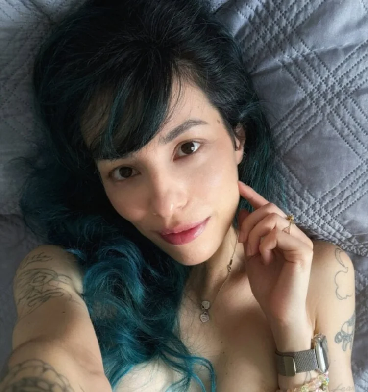 marianne OnlyFans erotic photographer