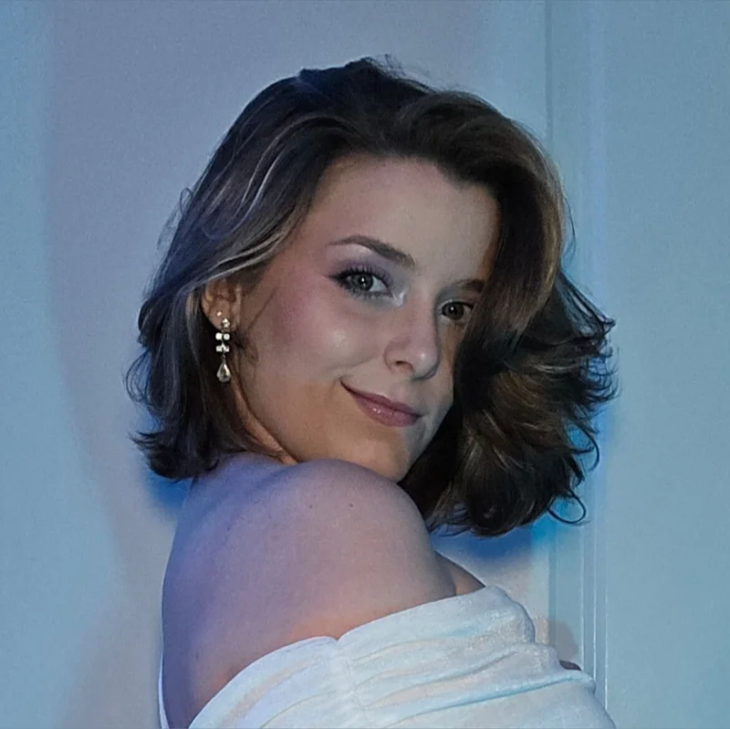 mary free page OnlyFans creator with flirty content