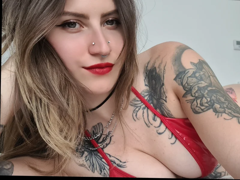Matoushka OnlyFans tattooed creator