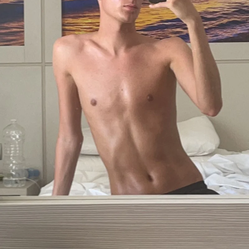 manchester boyyy👅 OnlyFans creator with exclusive content