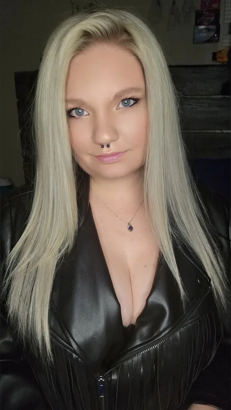 Medusa OnlyFans gamer girl