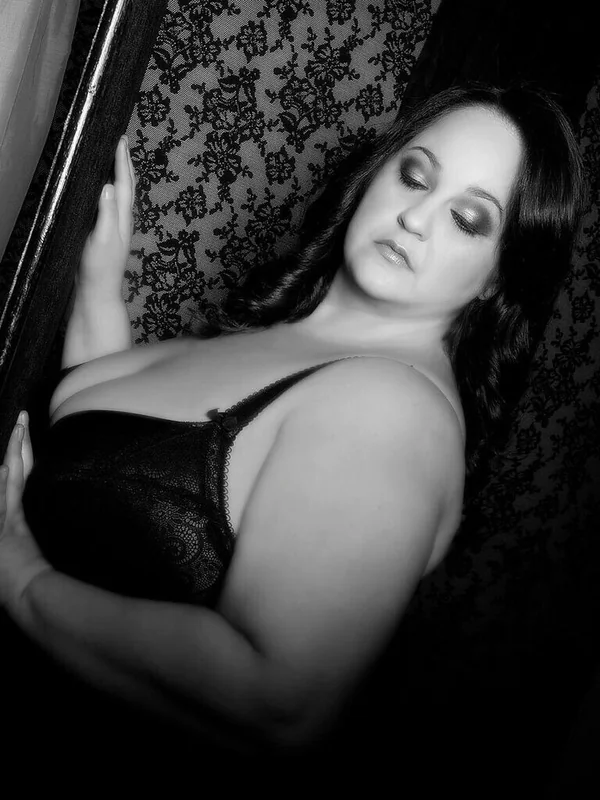 CHANTAL OnlyFans plus size entertainer