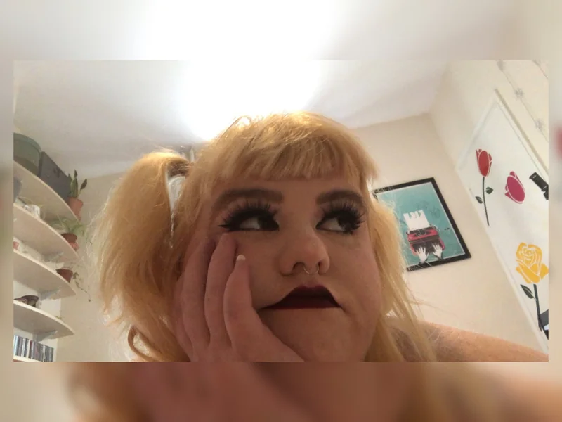 Mixmi OnlyFans creator with unique content