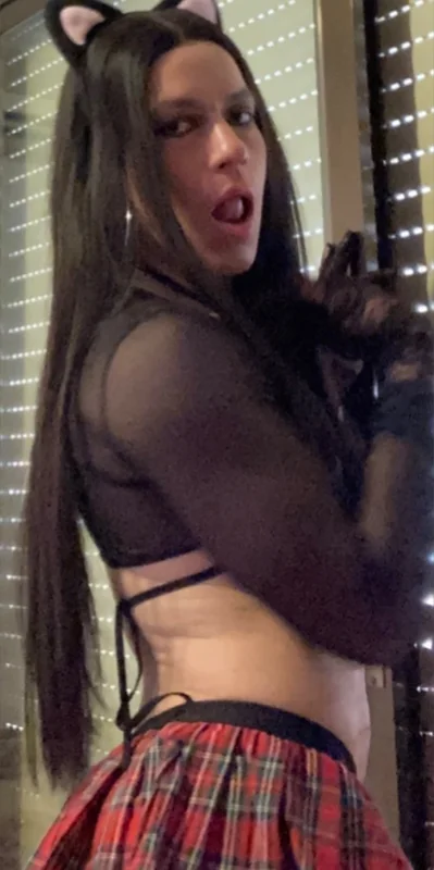 Miadomteacher OnlyFans creator and educator