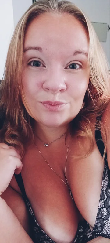 Suvi Hirvonen OnlyFans curvy creator
