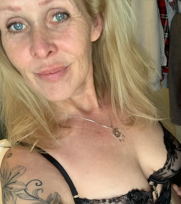Missmirka OnlyFans tattooed model
