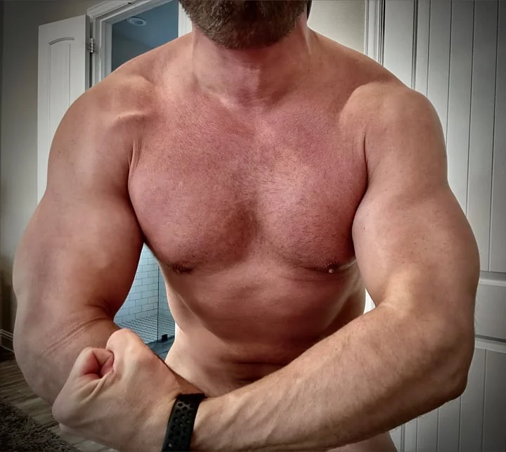 Mister Dilf OnlyFans Athletic Dad