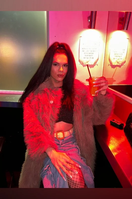 Molly OnlyFans Creator with captivating roleplay.