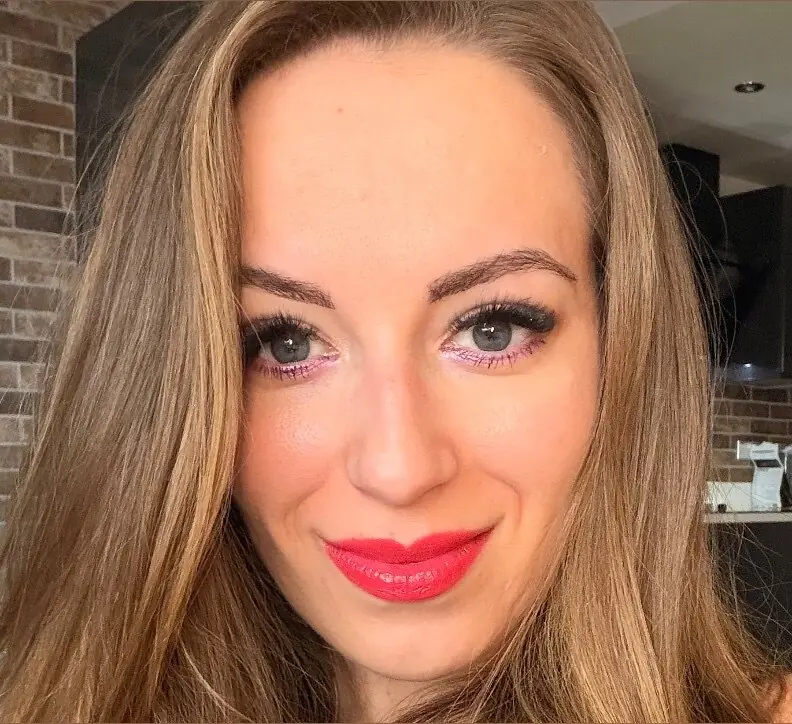 Monika OnlyFans Polish girl with engaging content