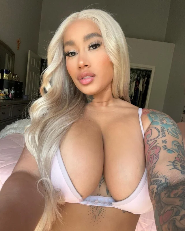 Kim on OnlyFans with exclusive content