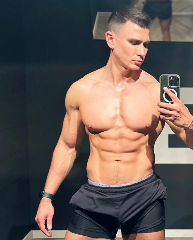 Mrdeepvoicefree OnlyFans profile with exclusive content