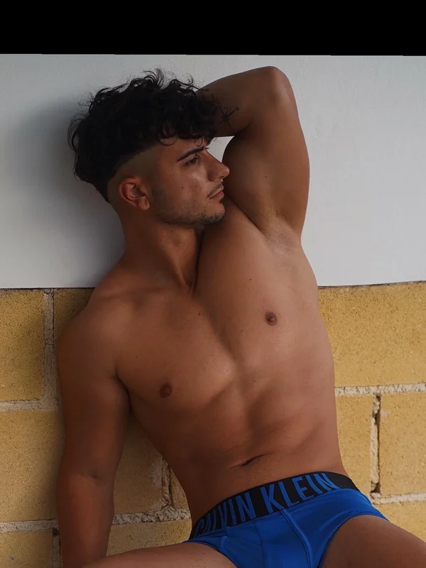 Exotic Boy 20 CM OnlyFans Athletic Model