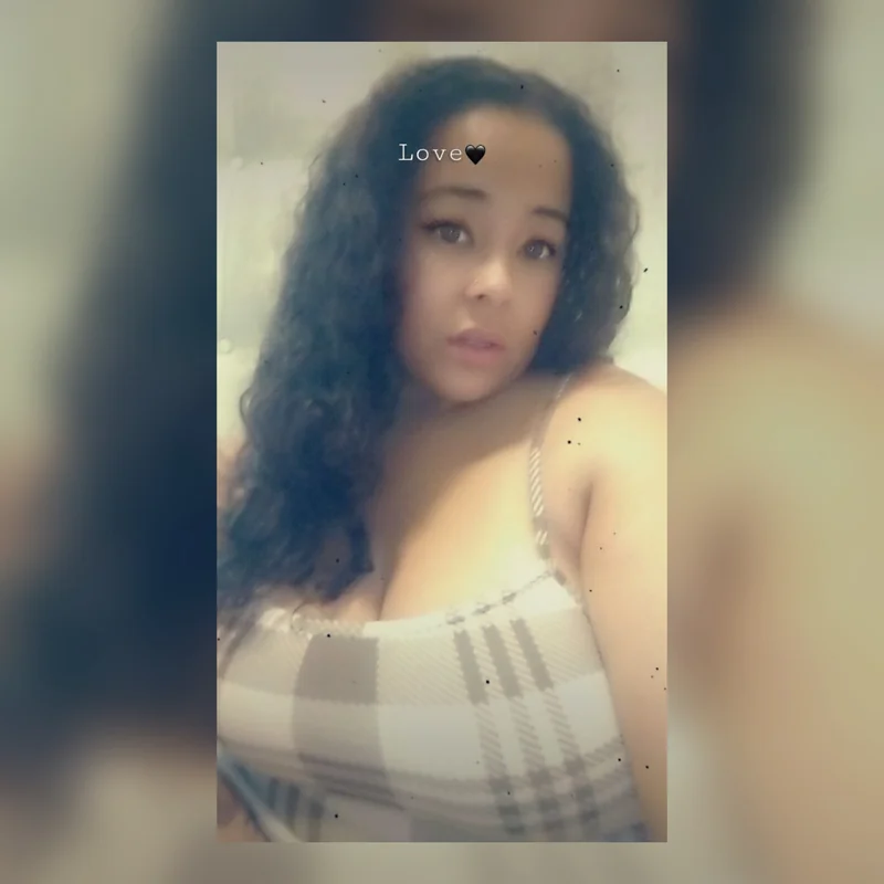 Emilia Grullon OnlyFans creator with big tits