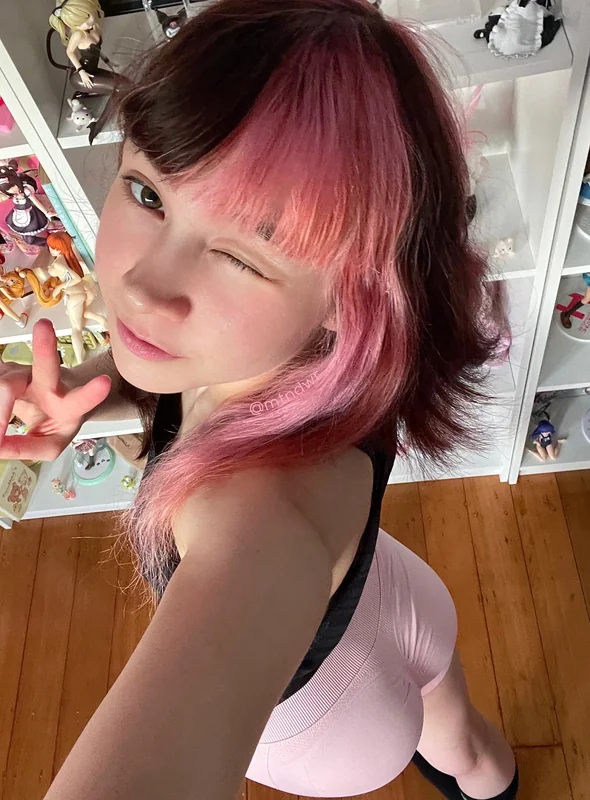 yuki OnlyFans creator with engaging content