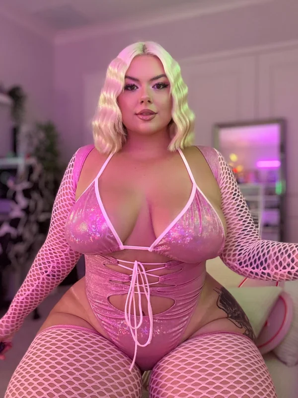 M Y S T I C OnlyFans profile picture - Curvy alien goddess