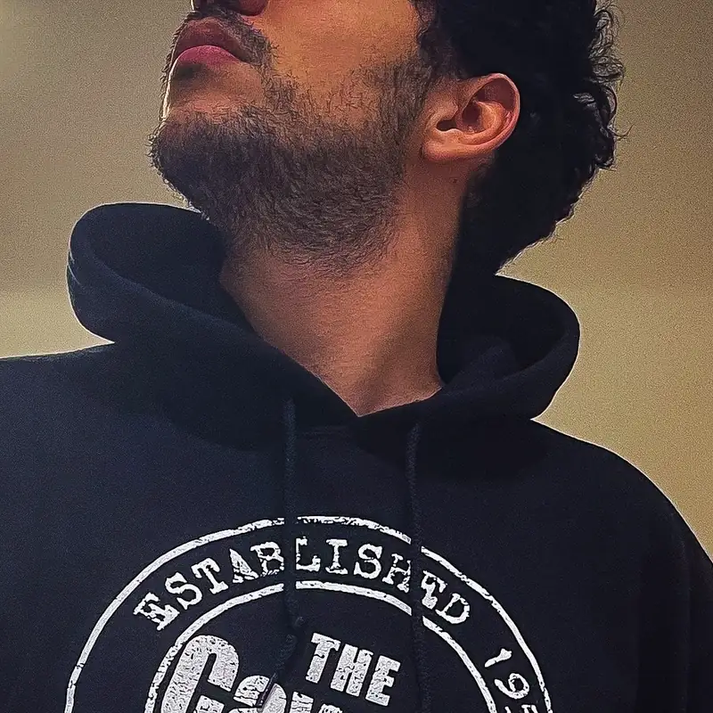 Myth Curls OnlyFans Brazilian king with exclusive content