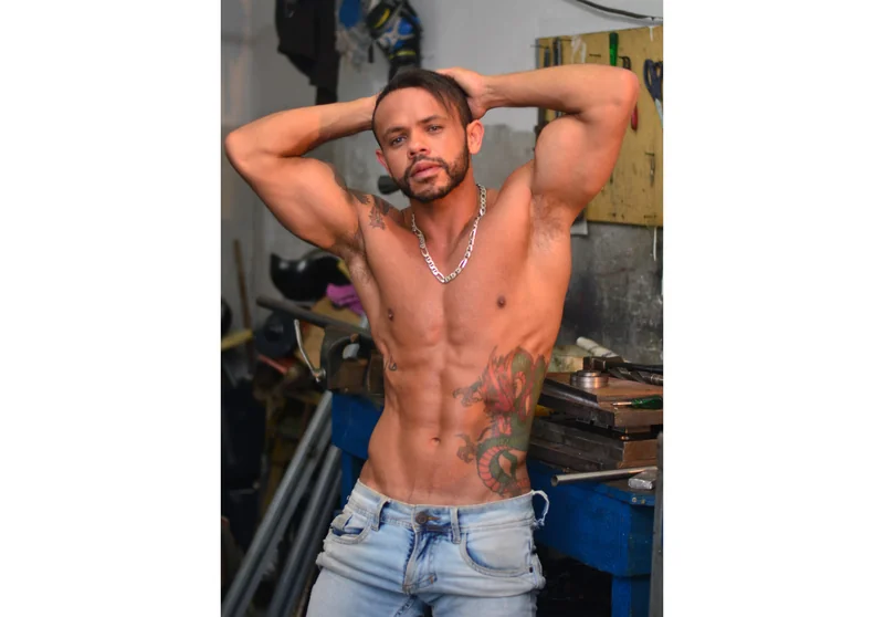 Nandeco OnlyFans creator with exclusive content