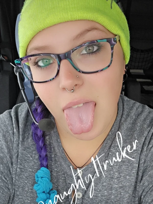 Naughty Trucker 4.99 VIP OnlyFans exclusive content creator
