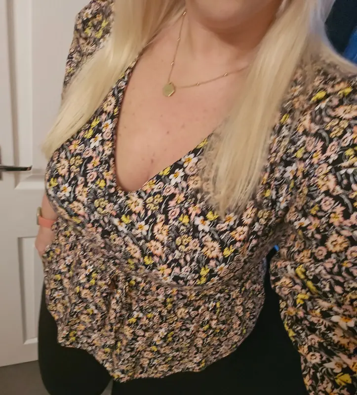 Naughtygirlnextdoorx OnlyFans flirty content