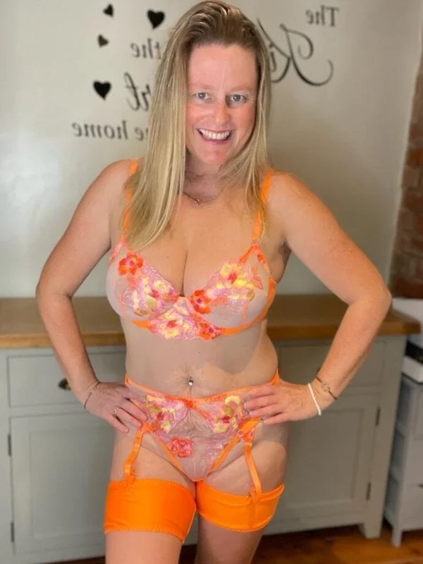 Mrs Marie x OnlyFans creator with engaging content