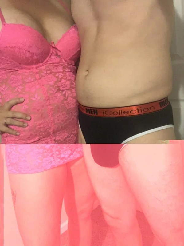 Naughtymidwestcouple OnlyFans couple content