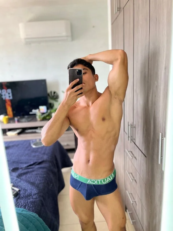 Nelsogarcia3 OnlyFans Athletic Male Creator