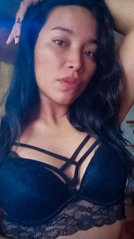 Sexy latina OnlyFans creator profile