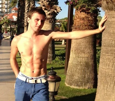 Night Way🇺🇦 OnlyFans creator offering tours