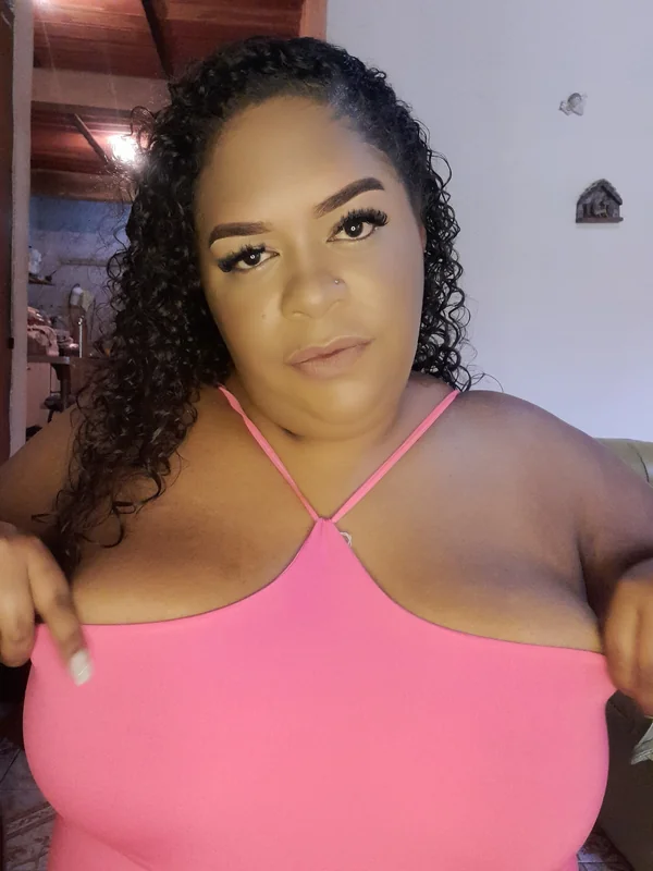 Nursefeetvzla OnlyFans creator with captivating photos