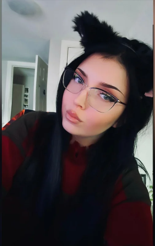 nymphiiix OnlyFans creator with exclusive content