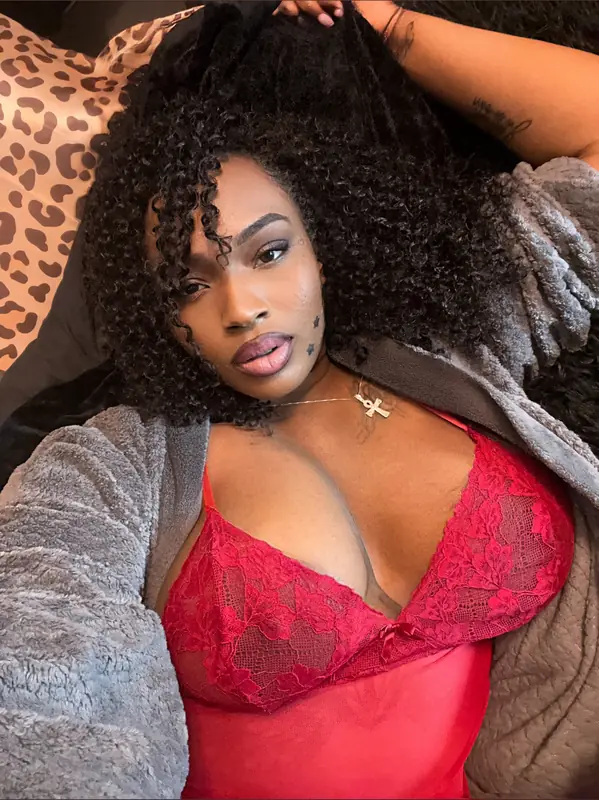 MZ.GOODPVSSY OnlyFans seductive creator