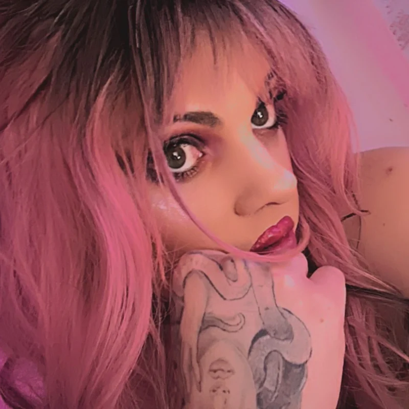 Odessa Vollan OnlyFans Tattoo Artist