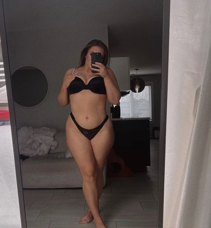 ALYSSA OnlyFans Curvy Creator
