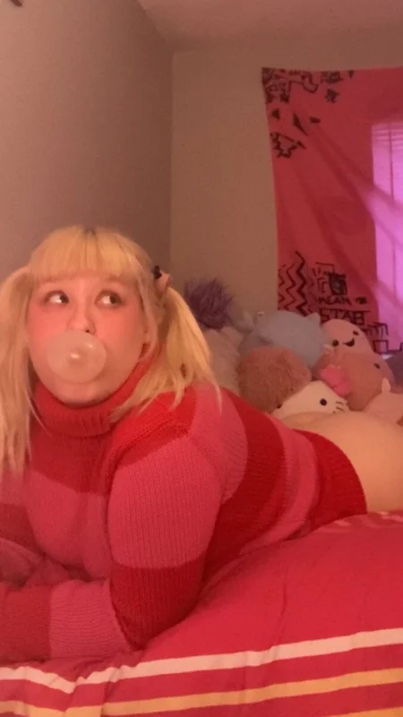 Onwednesdayswefck OnlyFans blonde creator