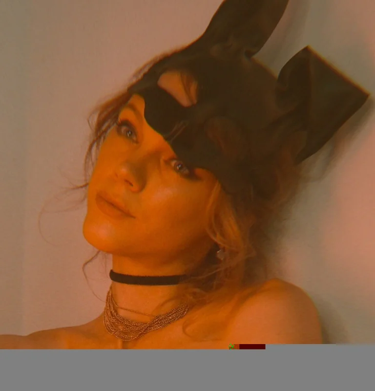 OraYoung OnlyFans creator with grey eyes