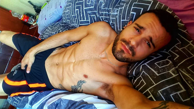 Oskiitarweedxxx OnlyFans creator with exclusive content