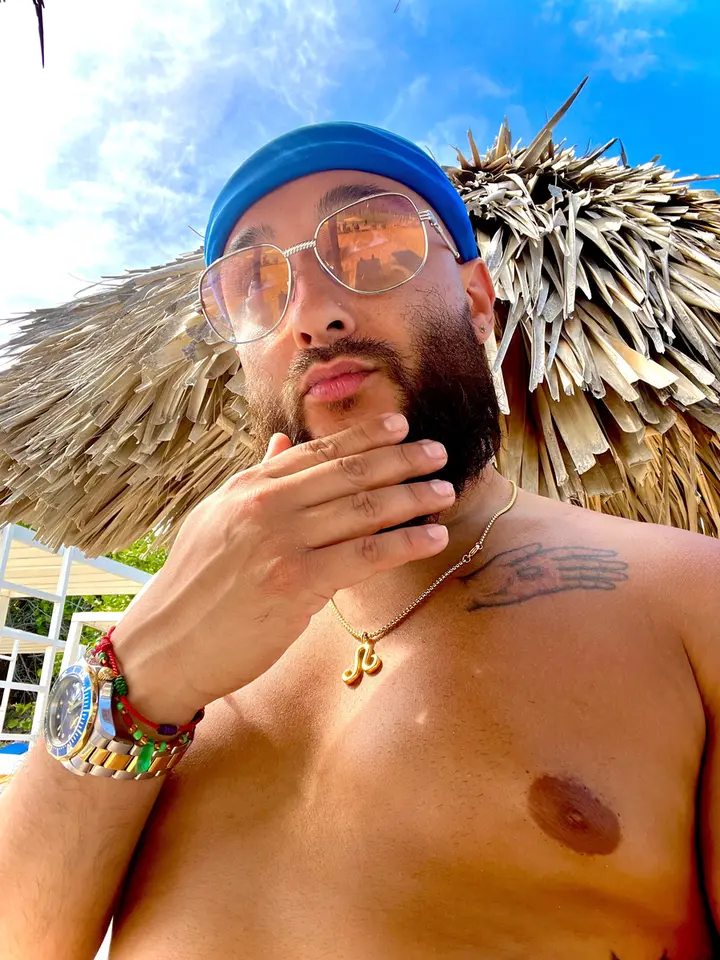 O OnlyFans exclusive creator profile photo
