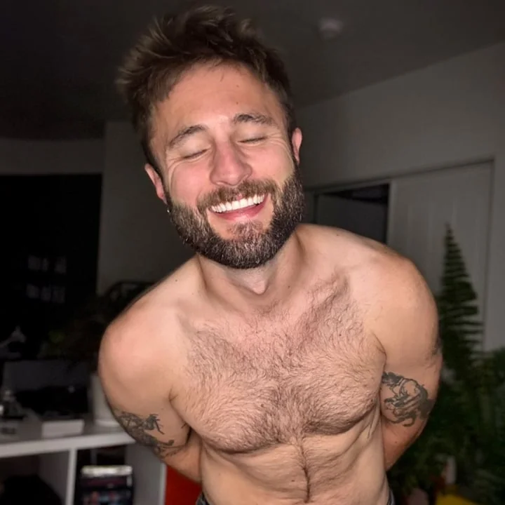 Patch OnlyFans athletic tattooed creator