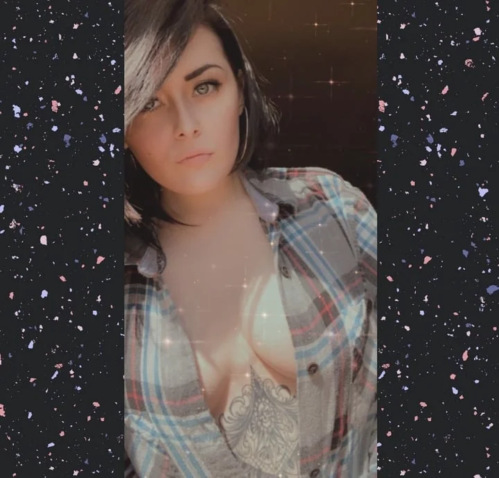 Pandoratatted OnlyFans creator with exclusive content
