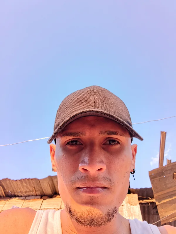 Papiiroii OnlyFans creator and vibrant personality