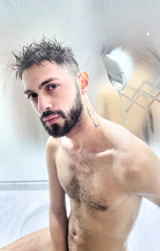 Pappy OnlyFans creator with a focus on interactive content.