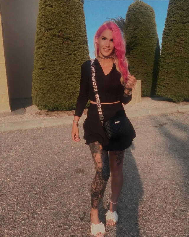 Patricia Blossom OnlyFans blonde tattooed creator