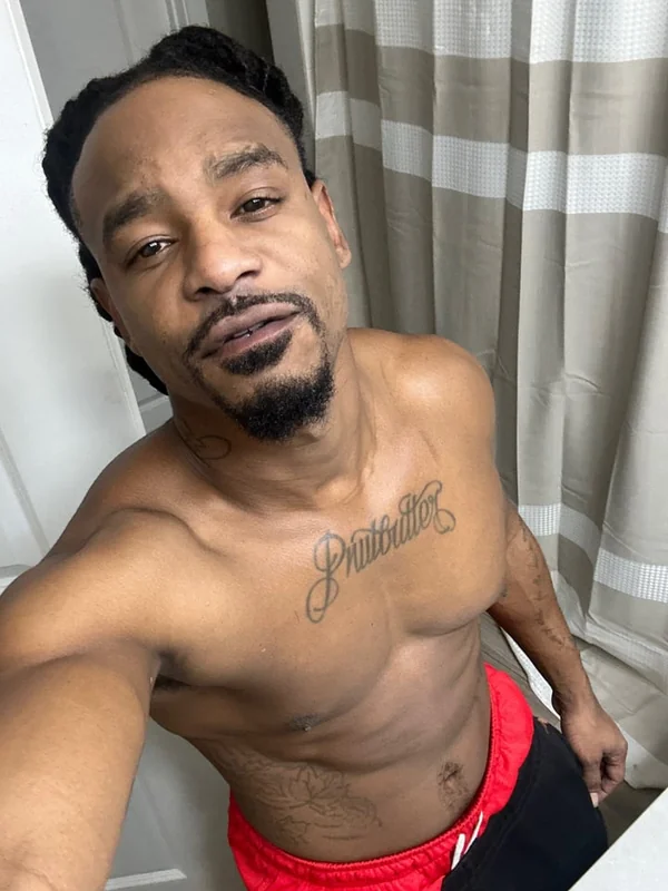 ButtaNutt OnlyFans athletic tattooed creator