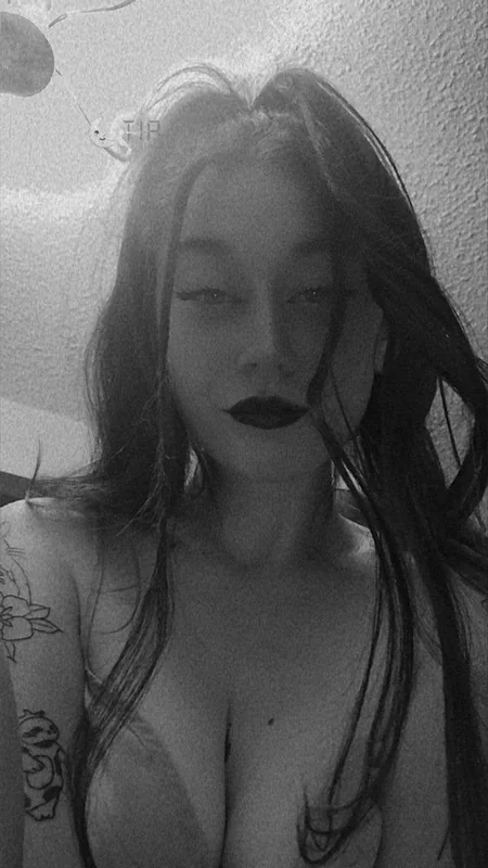 Sammy OnlyFans tattooed creator