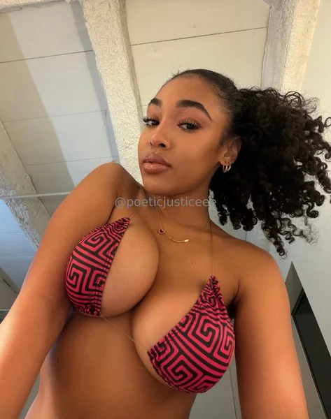 poeticjusticeee OnlyFans Afro-latina creator