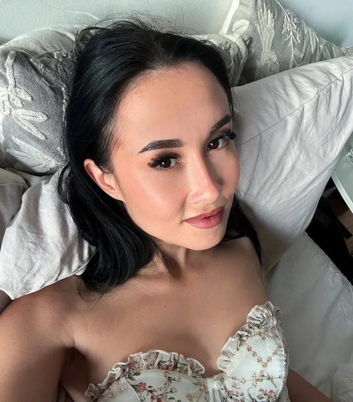Celine OnlyFans artist showcasing unique designs